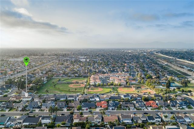 10062 Cynthia, Huntington Beach, CA 92646