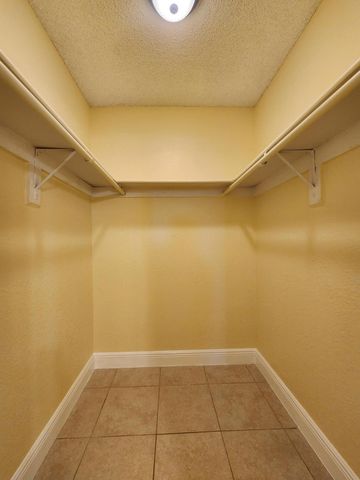 4471 SW 54th Court 1a-2b, Fort Lauderdale, FL 33314