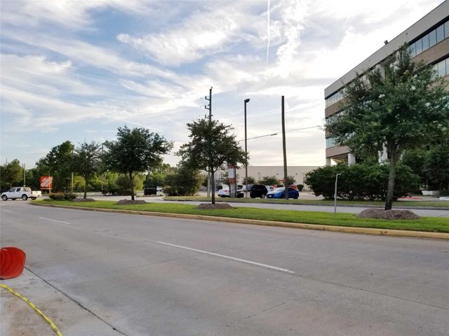 15000 Bammel North Houston Road, Houston, TX 77014