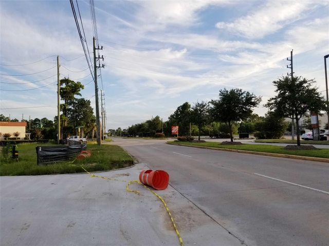 15000 Bammel North Houston Road, Houston, TX 77014
