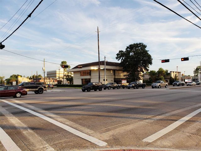 15000 Bammel North Houston Road, Houston, TX 77014