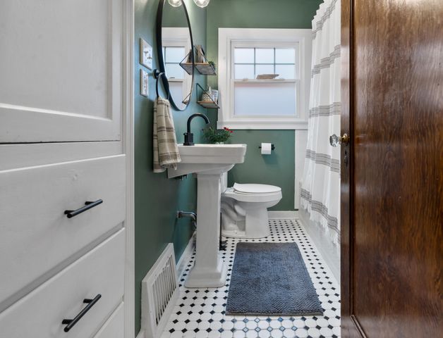 1320 Dugdale Street, Chattanooga, TN 37405
