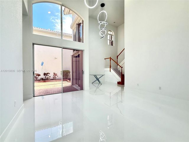 1455 Breakwater Ter, Hollywood, FL 33019