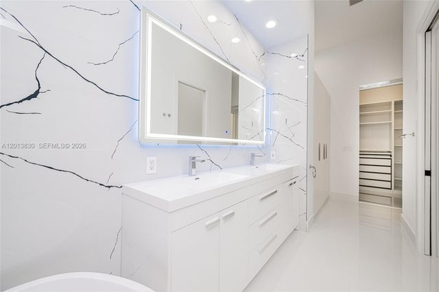 1455 Breakwater Ter, Hollywood, FL 33019