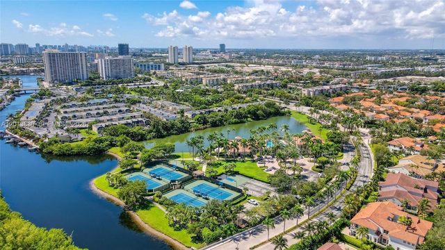 1455 Breakwater Ter, Hollywood, FL 33019