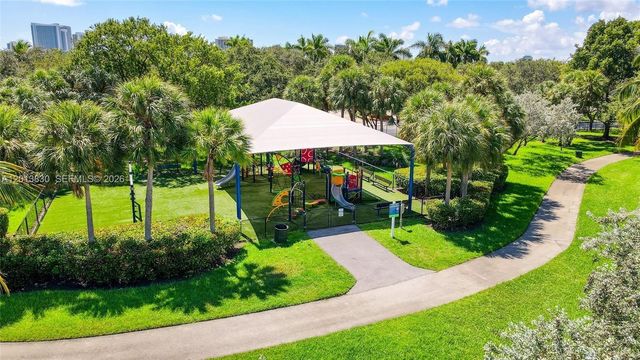 1455 Breakwater Ter, Hollywood, FL 33019