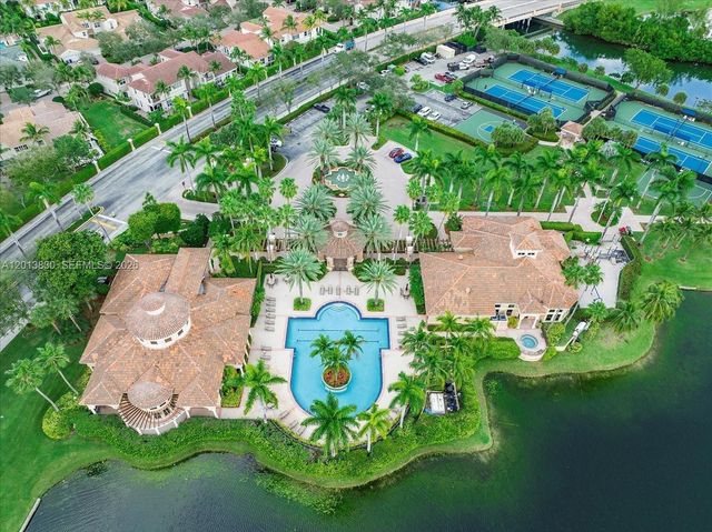 1455 Breakwater Ter, Hollywood, FL 33019