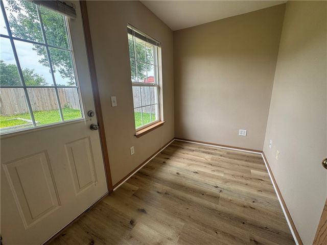 1302 N 22nd Street, Rogers, AR 72756