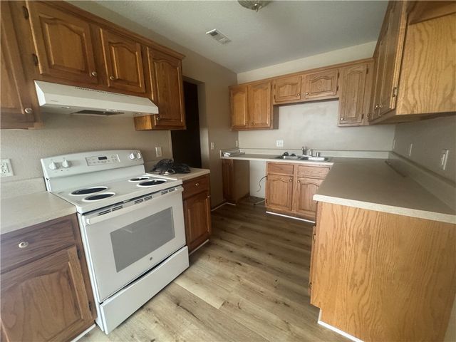 1302 N 22nd Street, Rogers, AR 72756