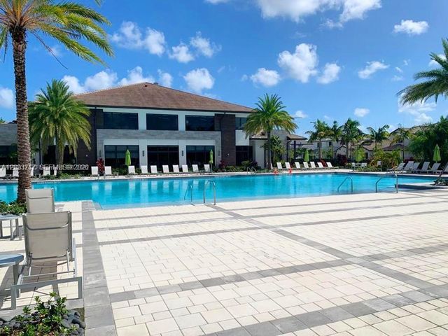 8265 NW 41 ST C-110, Doral, FL 33166