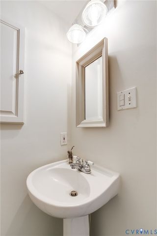 619 Maple Ave, Richmond, VA 23226