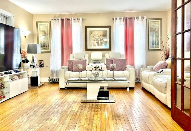 86 Beaverbrook Pkwy, Worcester, MA 01603