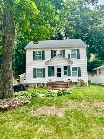 86 Beaverbrook Pkwy, Worcester, MA 01603