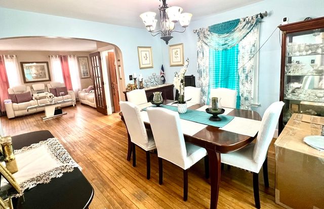 86 Beaverbrook Pkwy, Worcester, MA 01603