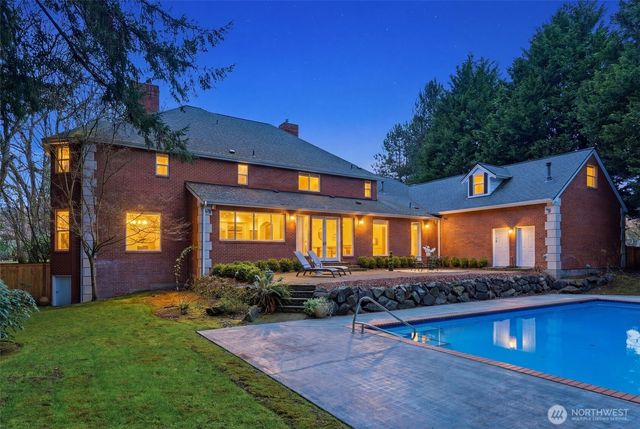 6405 84th Avenue Ct W, University Place, WA 98467