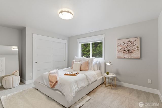 6405 84th Avenue Ct W, University Place, WA 98467