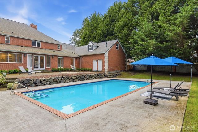 6405 84th Avenue Ct W, University Place, WA 98467