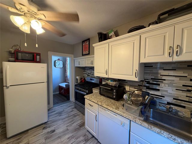 750 Broadway 2, Newburgh, NY 12550