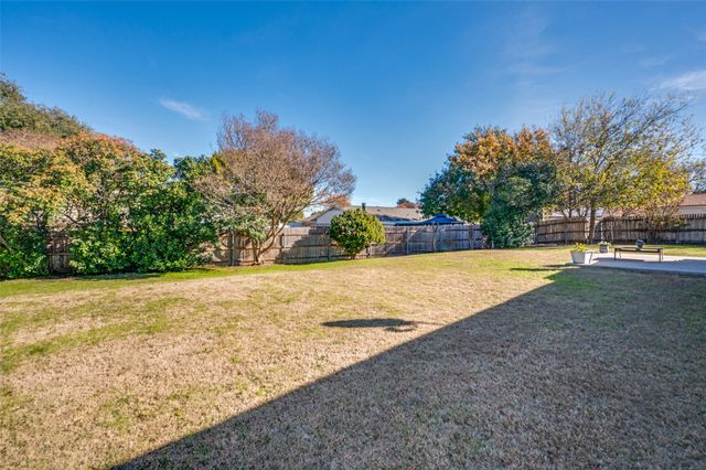 751 Tumbleweed Court, Fort Worth, TX 76108