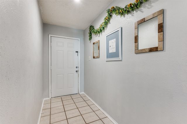 751 Tumbleweed Court, Fort Worth, TX 76108