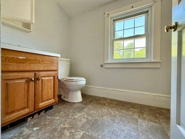 204 Main St, Hanson, MA 02341