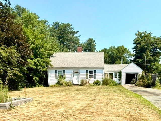 204 Main St, Hanson, MA 02341