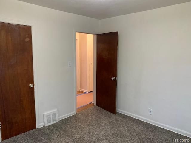 3299 W Ridgeway Avenue, Flint, MI 48504