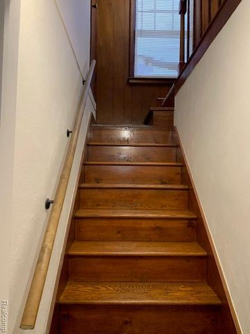 3299 W Ridgeway Avenue, Flint, MI 48504