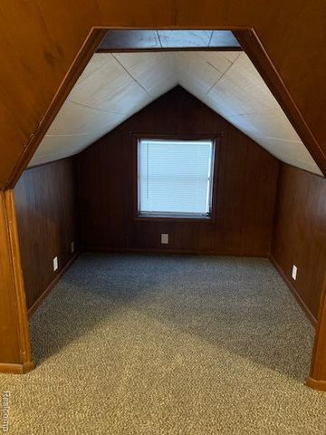 3299 W Ridgeway Avenue, Flint, MI 48504