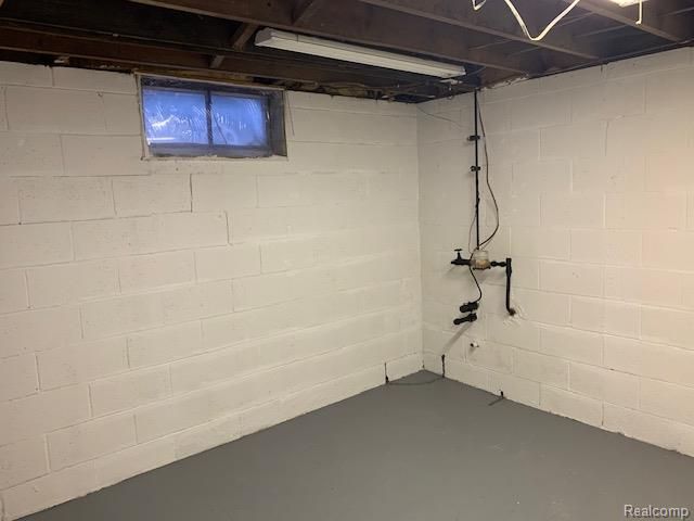 3299 W Ridgeway Avenue, Flint, MI 48504