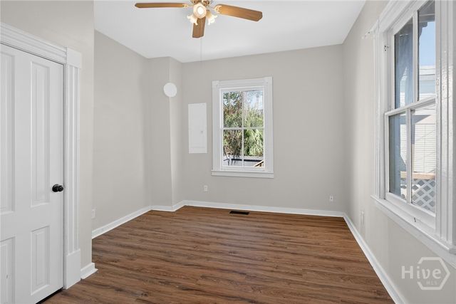 22 E 37th Street, Savannah, GA 31401