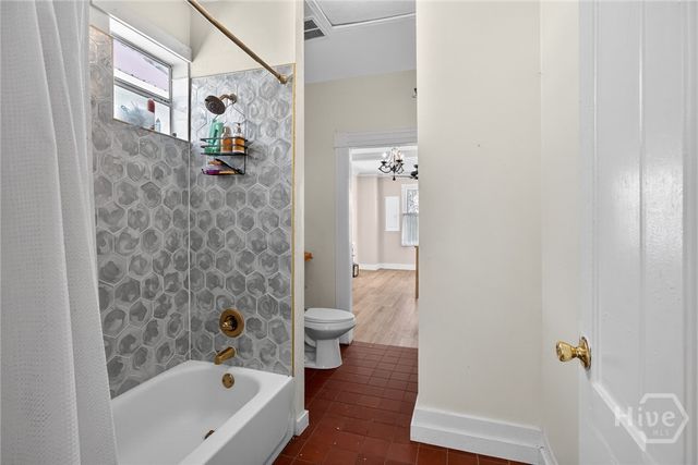 22 E 37th Street, Savannah, GA 31401