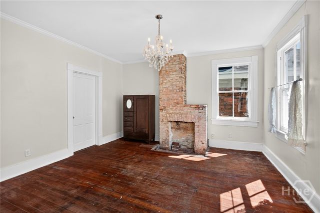 22 E 37th Street, Savannah, GA 31401