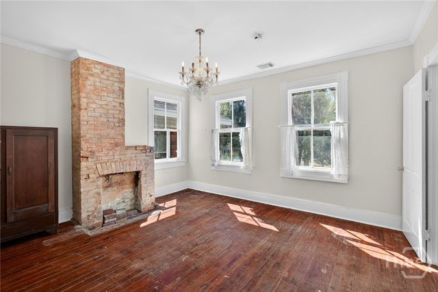 22 E 37th Street, Savannah, GA 31401