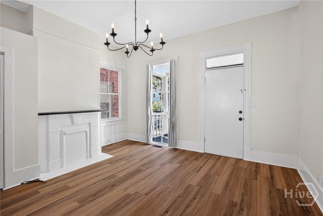 22 E 37th Street, Savannah, GA 31401