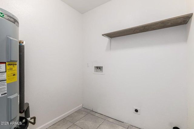 2828 E CHIPMAN Road, Phoenix, AZ 85040