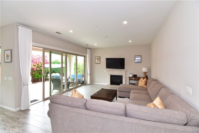 101 Spoke, Irvine, CA 92618
