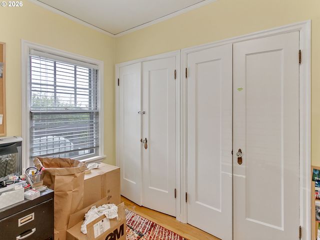 5135 Nw SAINT HELENS Rd, Portland, OR 97210