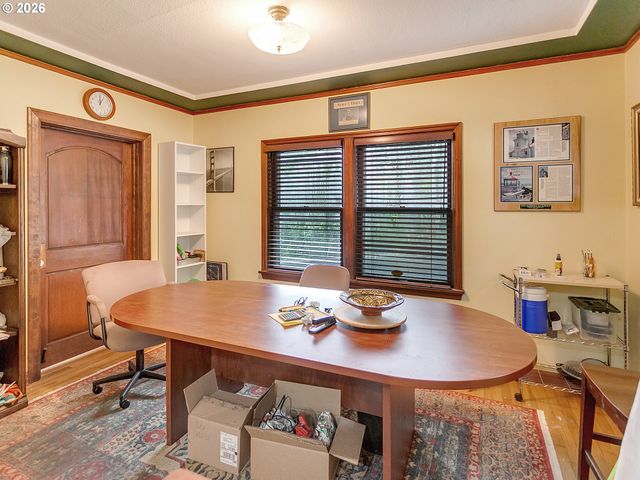 5135 Nw SAINT HELENS Rd, Portland, OR 97210