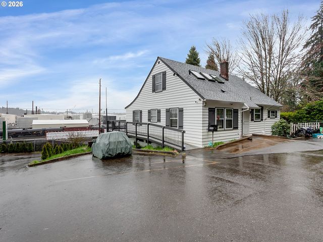 5135 Nw SAINT HELENS Rd, Portland, OR 97210