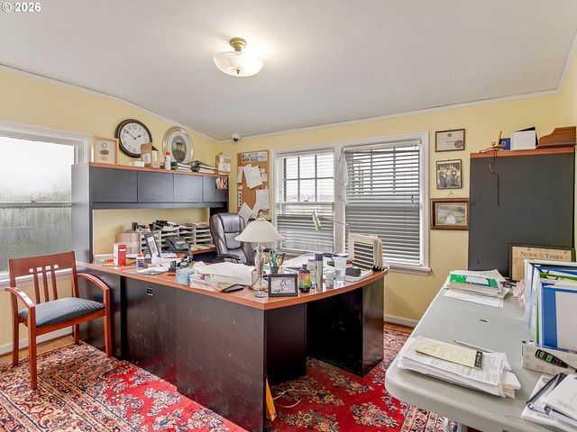 5135 Nw SAINT HELENS Rd, Portland, OR 97210