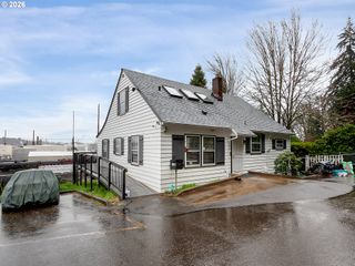 5135 Nw SAINT HELENS Rd, Portland, OR 97210