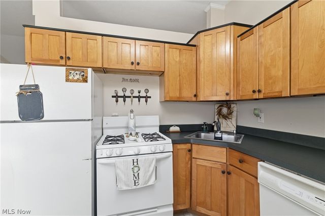 24264 Fairlawn Drive, North Olmsted, OH 44070