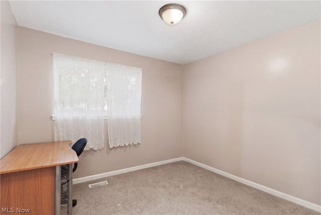 24264 Fairlawn Drive, North Olmsted, OH 44070