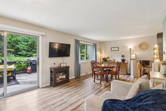 13 Laredo Court, Madison, WI 53719