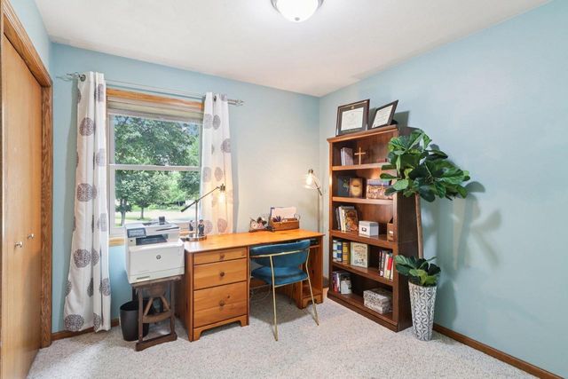 13 Laredo Court, Madison, WI 53719