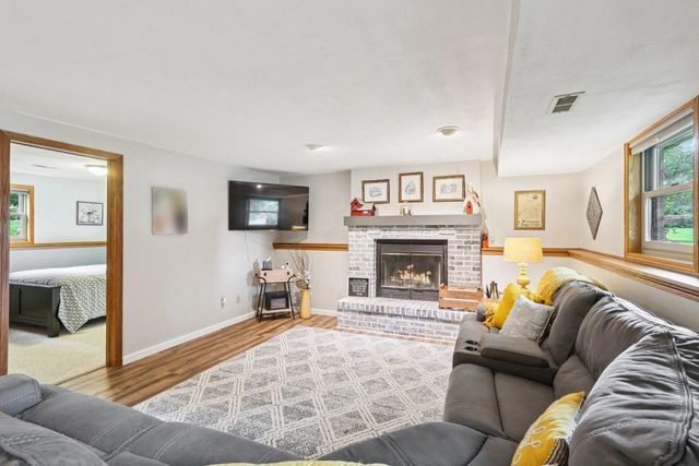13 Laredo Court, Madison, WI 53719