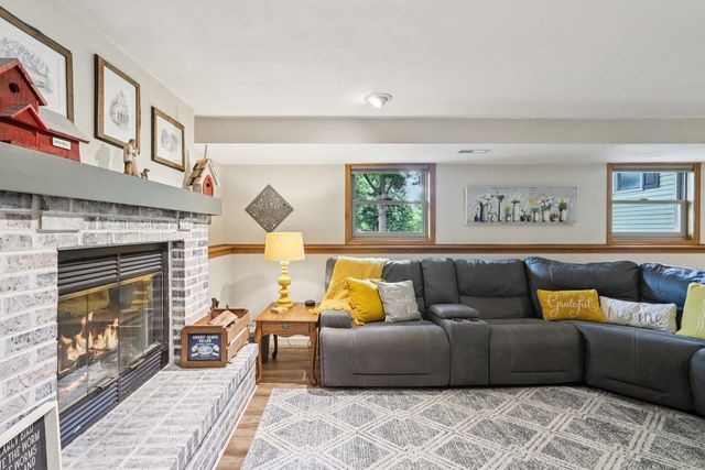 13 Laredo Court, Madison, WI 53719