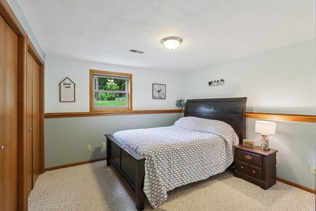 13 Laredo Court, Madison, WI 53719