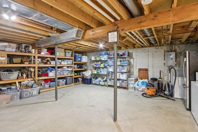 13 Laredo Court, Madison, WI 53719